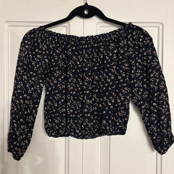 Floral Off-Shoulder Navy Top - Picture 4 of 5
